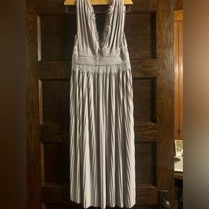 Beautiful Lavender Dress, ASOS Maternity, NWT, Size 4, V Neck, Lace